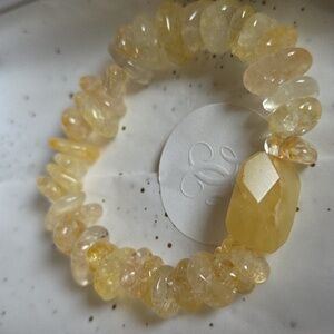 Elegant Yellow Milk Amber And Pineapple Quartz Gemstone Bracelet